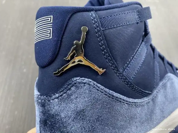 Rep AR0715-441 AIR WMNS VELVET 11 MIDNIGHT JORDAN NAVY 0224