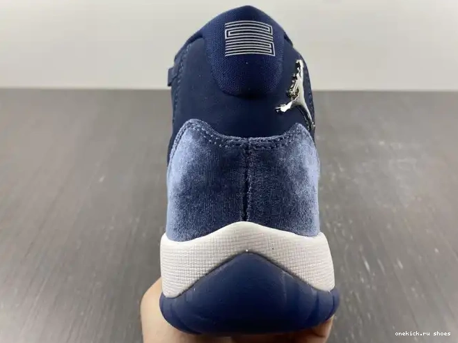 Cheap AIR MIDNIGHT 11 JORDAN NAVY VELVET WMNS AR0715-441 0212