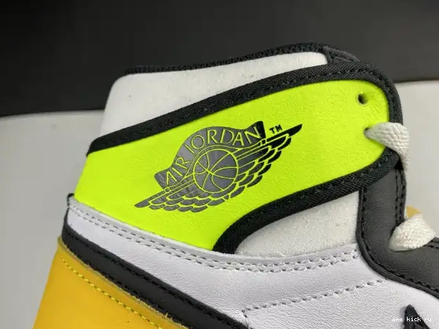 Rep 'VOLT JORDAN OG AIR RETRO HIGH 555088-118 1 GOLD' 0225