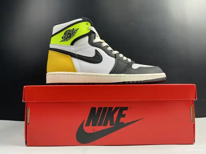 Rep 'VOLT JORDAN OG AIR RETRO HIGH 555088-118 1 GOLD' 0225