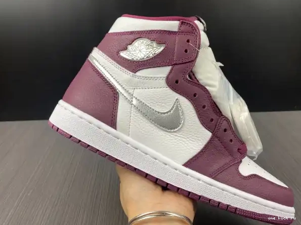 Cheap Jordan OG High Air Bordeaux 555088-611 1 0214