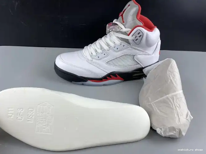 Rep DA1911-102 Air (2020) 5 Red Tongue Retro Fire Jordan Silver 0318