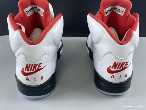 Rep DA1911-102 Air (2020) 5 Red Tongue Retro Fire Jordan Silver 0318