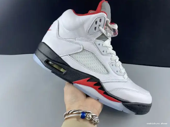 Rep DA1911-102 Air (2020) 5 Red Tongue Retro Fire Jordan Silver 0318